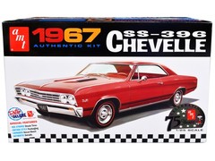 AMT AMT1388 1/25 Skill 2 Model Kit 1967 Chevrolet Chevelle SS 396