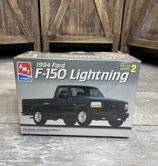 Vintage AMT ERTL 1994 Ford F-150 Lightning 1:25 Scale Model Kit – NEW Sealed