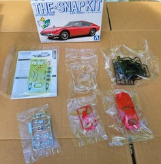 Aoshima Toyota 2000GT Solar Red All Parts Sealed PrePainted 1:32 Snap Kit 05-B