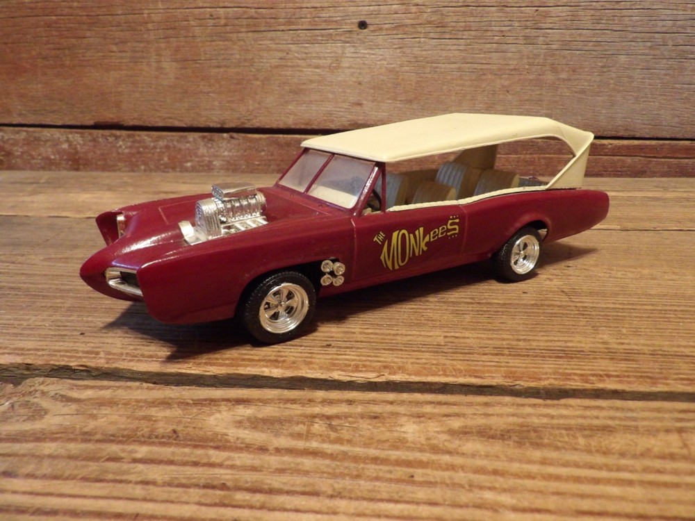 Vintage THE MONKEES Mobile Car MODEL KIT – Junkyard Parts!