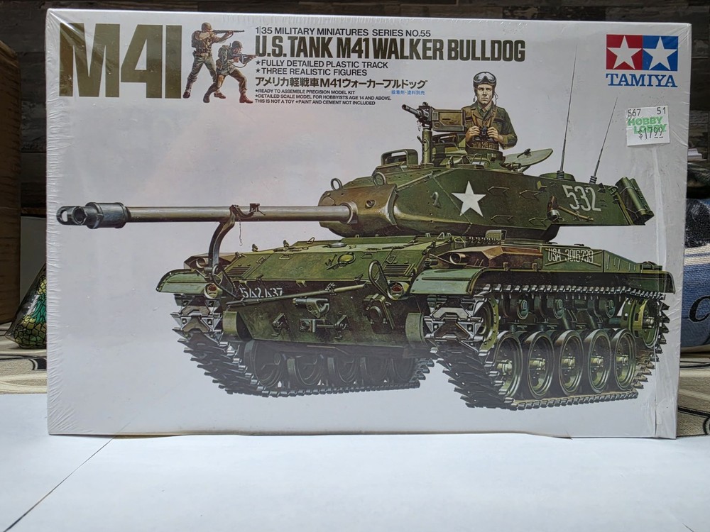 Tamiya M41 Walker Bulldog US Tank 1/35 Military Model Kit SEALED (B3-CL)