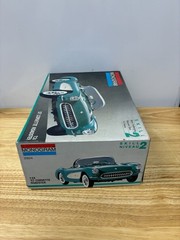 Monogram #2924 Model Kit 1957 Corvette Roadster 1/24 scale 1991 Pre-owned