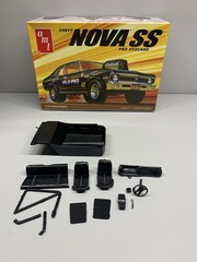AMT 1/25 1972 Nova SS Old Pro Interior And Parts /Junkyard/Diorama