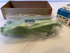TWO CARS 1/32 BUILT PYRO 1931 CADILLAC TOWNE CAR: UNBUILT REVELL JAGUAR XK120