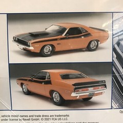 REVELL 85-2596 ‘70 DODGE CHALLENGER T/A 2’n1 MODEL KIT-NIB-1/24 SCALE