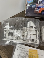 New AMT 1/25 Scale model 1950 Chevrolet 3100 Pickup Truck Union 76 New Open Box