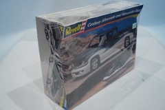 Revell 1:25 Scale 1999 Custom Silverado & Waverider Boat MINT SEALED IN BOX NEW!