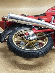 Tamiya 1:12 Scale Ducatil 900 Mike Hailwood Replica Model Kit # 14019 Assembled
