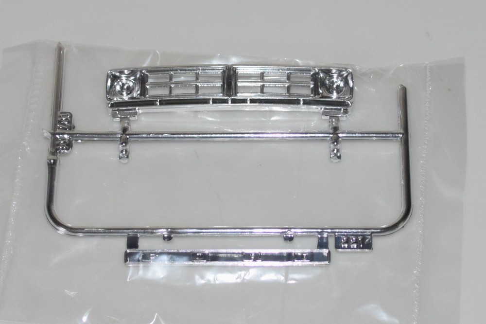 MOEBIUS 1971 F-250 CUSTOM 4×4 2567 ⭐PARTS⭐ CHROME FRONT GRILLE+MORE 1:25