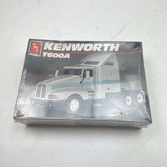 AMT 1/25 KENWORTH T600A #6976 OLD NEW STOCK FACTORY SEALED