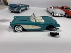 Lot Of 5 BUILT Model Cars NICE Lot#012 Corvettes
