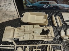 1/25 Scale Vintage Johan Superbird Plymouth Stock or Race Model GC-1470 Open…