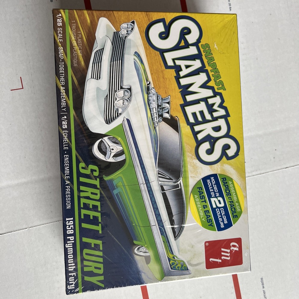 NEW 1958 Plymouth Street Fury Slammers Snapfast AMT1226M Plastic Model AMT 1/25