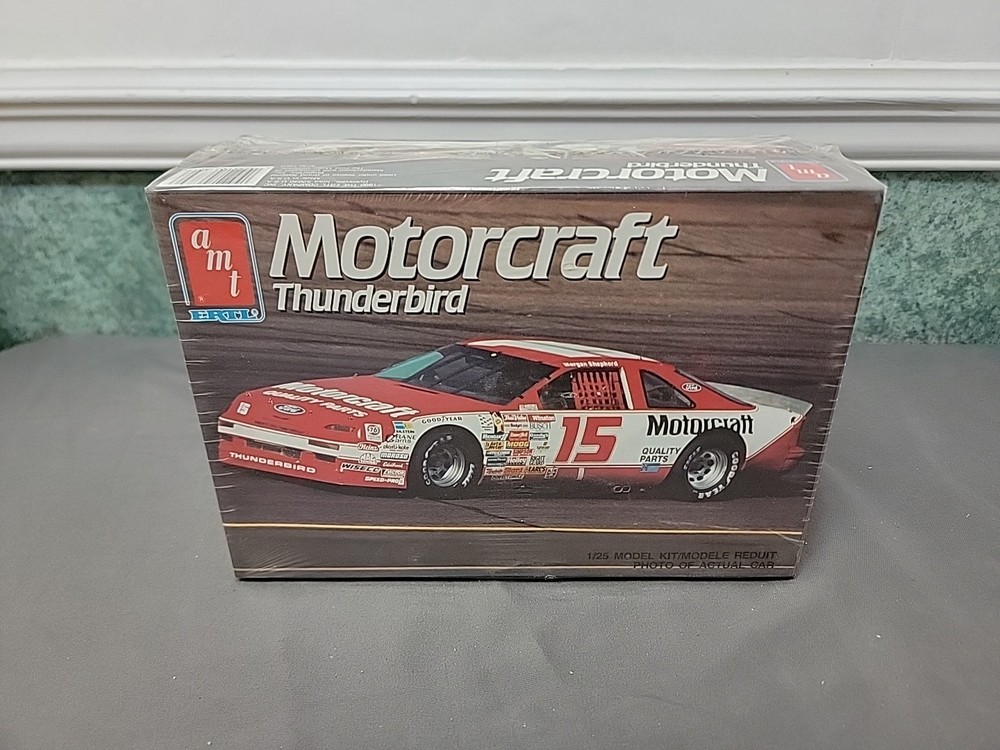AMT Morgan Shepherd Motorcraft Thunderbird 1/25 Vintage NASCAR VTG 1993 SEALED