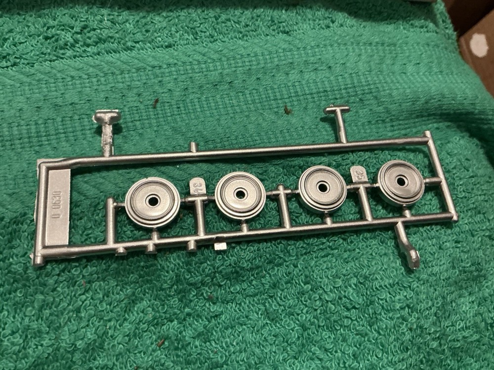 1/24 scale model parts Shelby Cobra 427 S/C inner Wheels Only