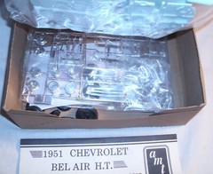 AMT 1951 CHEVY BEL AIR 3 IN 1 CAR MODEL KIT 1:25 6607