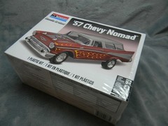 1/24 SCALE MONOGRAM 1957 CHEVY NOMAD WAGON WHITE MODEL KIT #85-0883-SEALED!