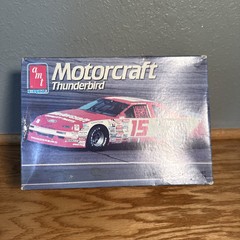 1990 AMT ERTL MORGAN SHEPHERD #15 MOTORCRAFT FORD THUNDERBIRD Model Kit Open Box