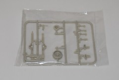 MOEBIUS 1970 FORD F-100 4×4 1230 ⭐PARTS⭐ REAR AXLE&DIFF+PEDALS+MORE 1:25