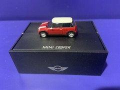 MINI Cooper Collectible 1:87 Scale Clamshell Case – Made In Germany **NEW**
