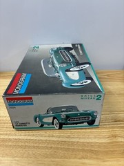 Monogram #2924 Model Kit 1957 Corvette Roadster 1/24 scale 1991 Pre-owned