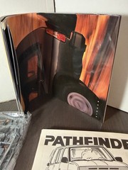 Nissan Pathfinder #30001 Plastic Model Kit 1:24 Scale NIOB Sealed Parts