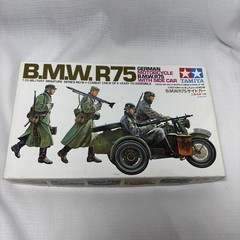 Tamiya BMW R75 German Motorcycle Sidecar 1/35 Model Kit WWII 35016