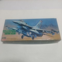 Hasegawa F-16A Fighting Falcon PLUS 1/72 Plastic Model Kit