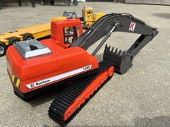 NEWRAY BACKHOE EXCAVATOR MODEL FITS ON AMT LOWBOY TRUCK TRAILER 1:25