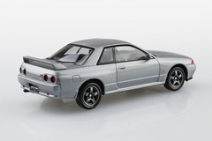 Aoshima 1/32 NISSAN Skyline R32 GT-R Plastic Model Kit -RED-