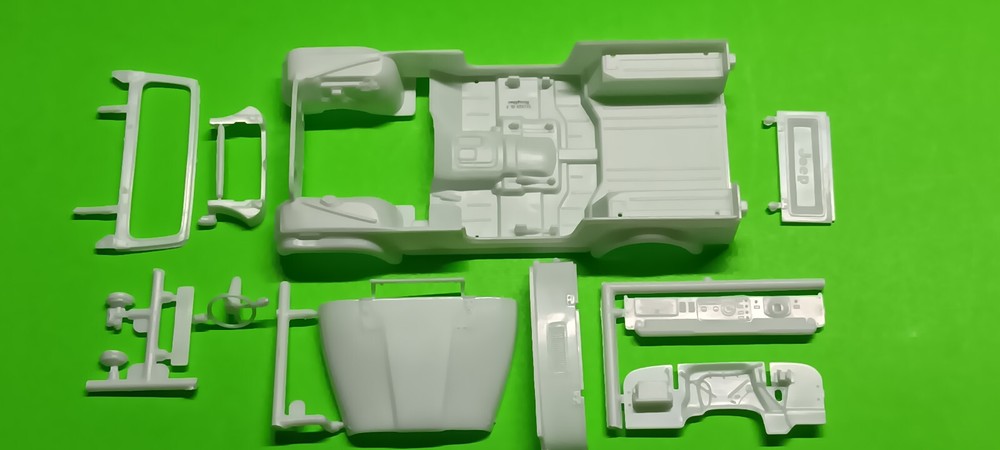1977 Jeep Cj-7 1/24 Body Hood Dash Windshield Frame Revell Dasiy Duke Parts Lot