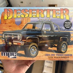 🚨MPC🛞1984 GMC🪨Pickup⛽️Truck 1/25 Model 🌴Deserter🌴Factory Sealed