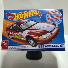 Hot Wheels 1996 Mustang GT – 1/25 Scale Model Car Kit.