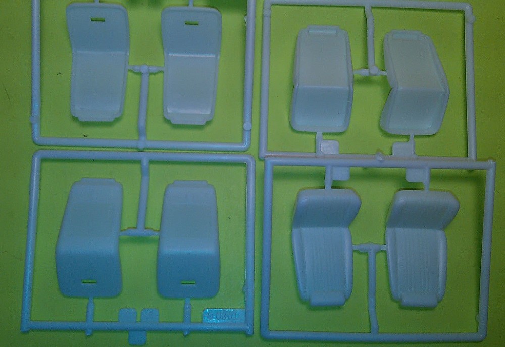 Lot of 2 1969 69 Chevy Nova COPO SS 1/25 Interior bucket seats factory stock