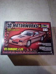 A9A Revell Motorworks 2004 85-0803 1/24 Chevrolet ’85 Camaro Z-28 Model Kit NIOB