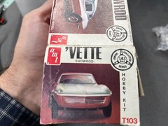 AMT t103 Corvette Vette Showrod vintage model 1/43 McM Damaged.