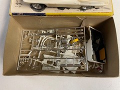 Vintage 1960’s MPC 1/25 ‘65 Corvette