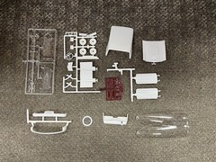 * MONOGRAM 1/24 SCALE ’58 FORD THUNDERBIRD CONVERTIBLE 2 ‘N 1 MODEL #85-4280 *ST
