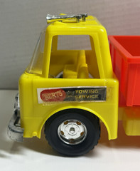 Vintage 1972 Lindberg Heavy Equipment Wrecker Tow Truck Kit w/ Original Box