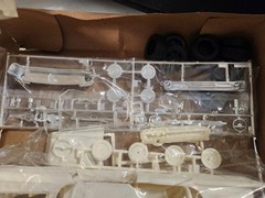 VTG. AMT ’57 Chevrolet Bel Air Convertible Model Car Kit 1:16 Scale