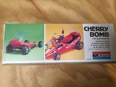 Monogran 1/24 Cherry Bomb Custom Rod model kit