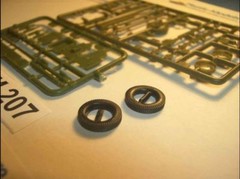 Unimodel 207 – 1/72 ZIS-2 57mm Soviet Anti-Tank Gun Red Army WW II UM 207