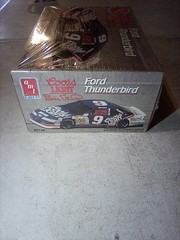 A9D SEALED AMT/Ertl Bill Elliott Coors Light Ford Thunderbird Model Kit #6740
