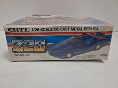 1/25 ERTL – CHEVROLET CAMARO Z28 – Die Cast Model Kit – New – 8106 – 1980