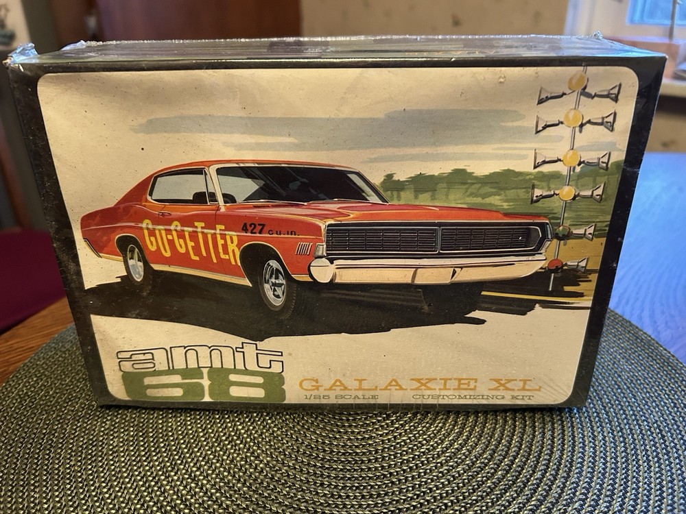 AMT 1968 Ford Galaxie XL HT #6128 Factory Sealed Model Car Kit