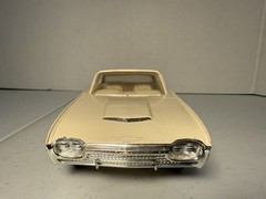 Vintage 1962 Ford Thunderbird 2 Door Hardtop Dealer Promo Car Model 1:25 AMT