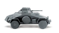 1/100 German Light Armored Car Sd.kfz.222 Zvezda 6157 Model kit (Art of Tactic)