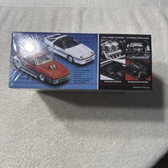 Skill 2 Model Kit 1988 Dodge Shelby 7 Daytona Z 2-IN-1 1/25 Scale By MPC MPC1009