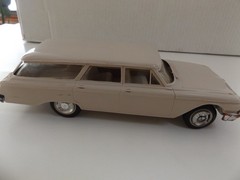 HUBLEY 1962, FORD COUNTRY SQUIRE WAGON, TAN, Promo Model Car