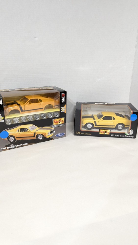 Maisto 1970 Ford Boss Mustang Die cast Metal Model Kit And Complete Car/2
